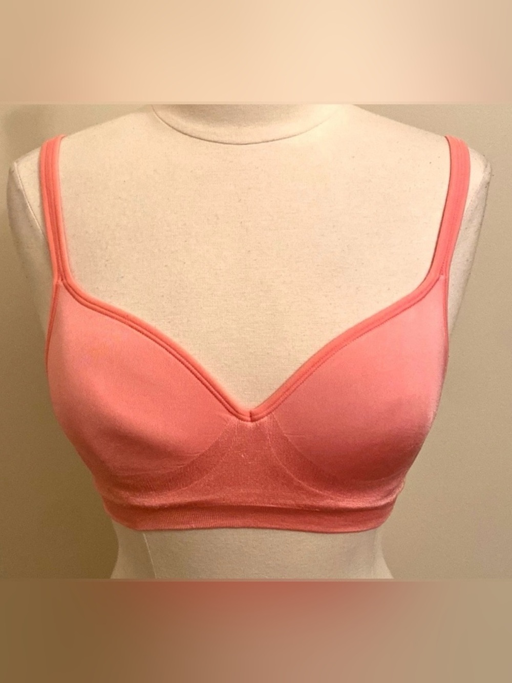 Maidenform Coral Orange SZ S Everyday Wear All Day Comfort Wireless Bra